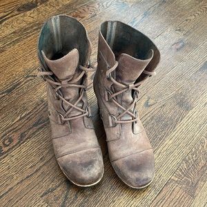 Sorel Boots Joan of Arc